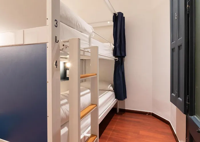 Central House Barcelona Gracia